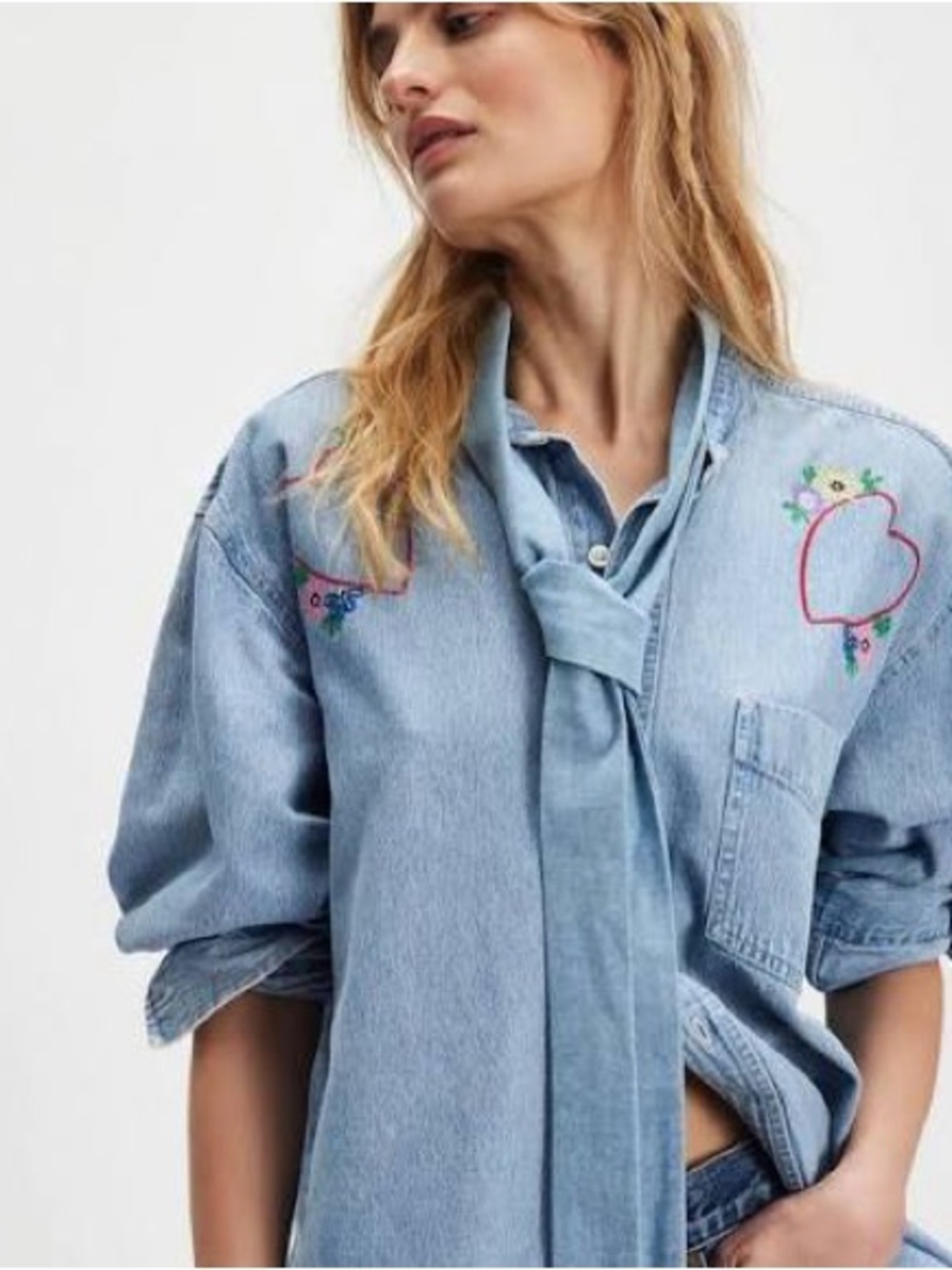 $350 FREE PEOPLE Tricia Fix Light Wash Embroidered Denim Shirt Hearts M L XL - Picture 6 of 7